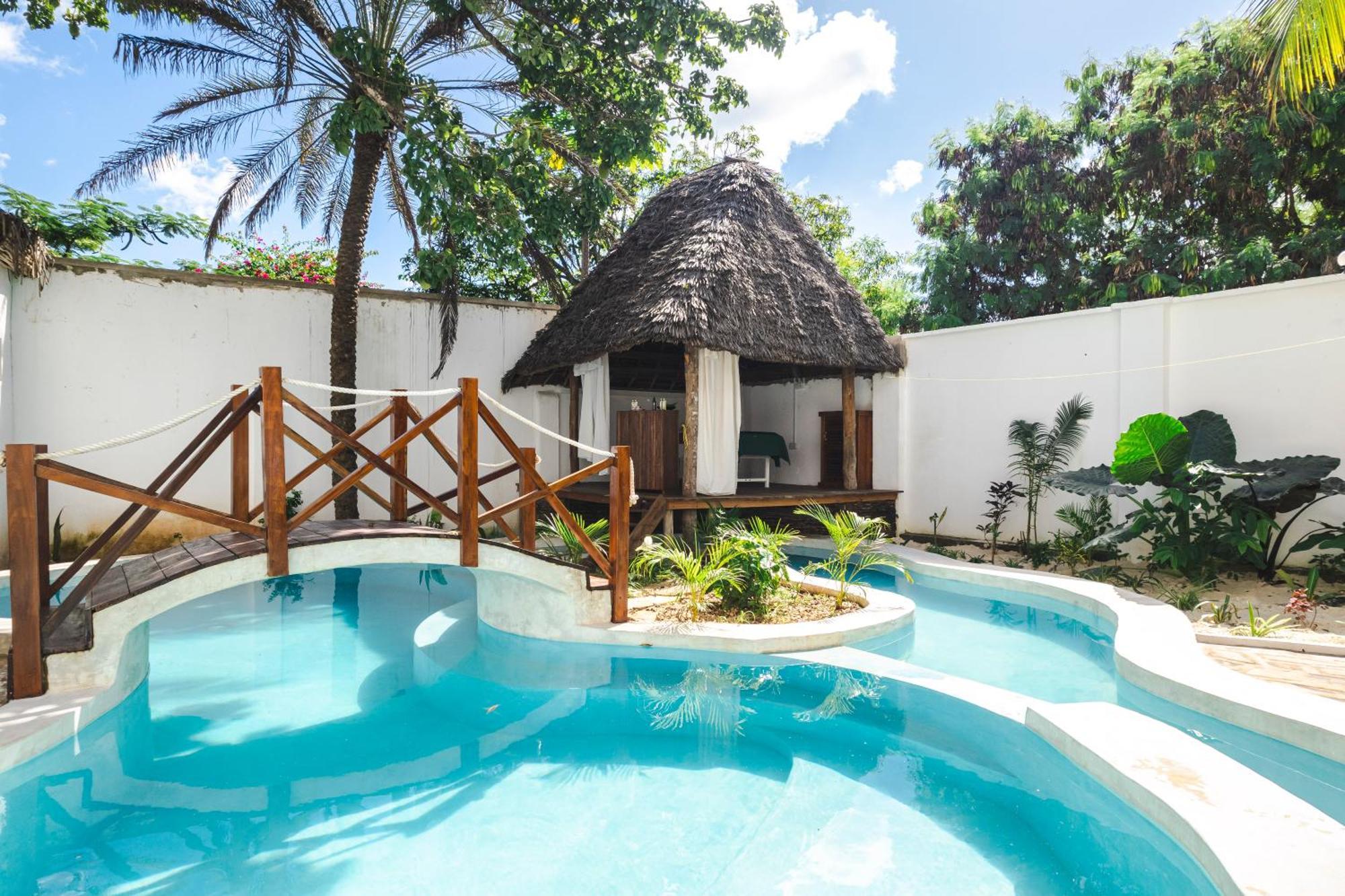 Tasneem Islamic Luxury Suites Jambiani  Ngoại thất bức ảnh