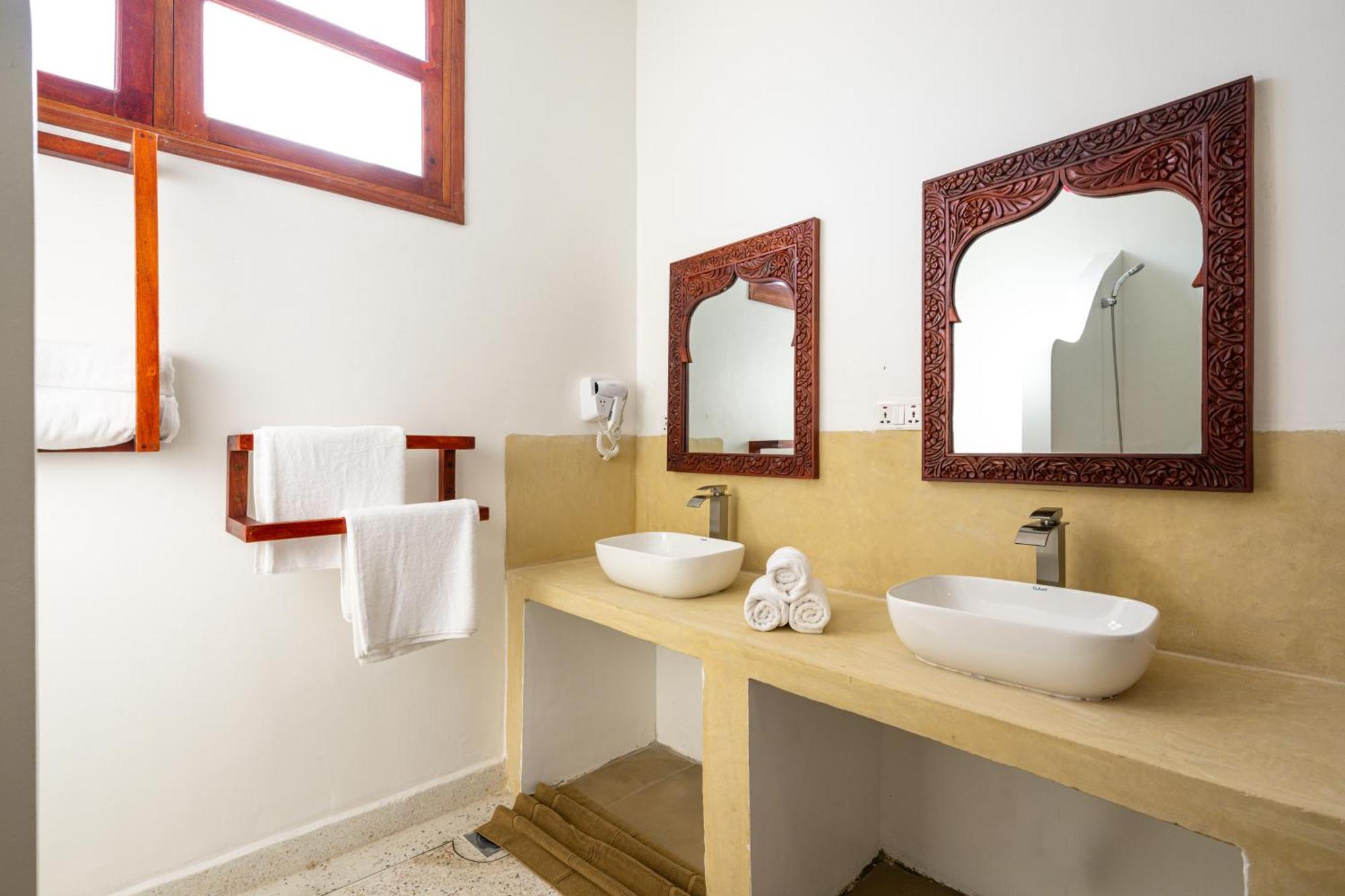 Tasneem Islamic Luxury Suites Jambiani  Ngoại thất bức ảnh